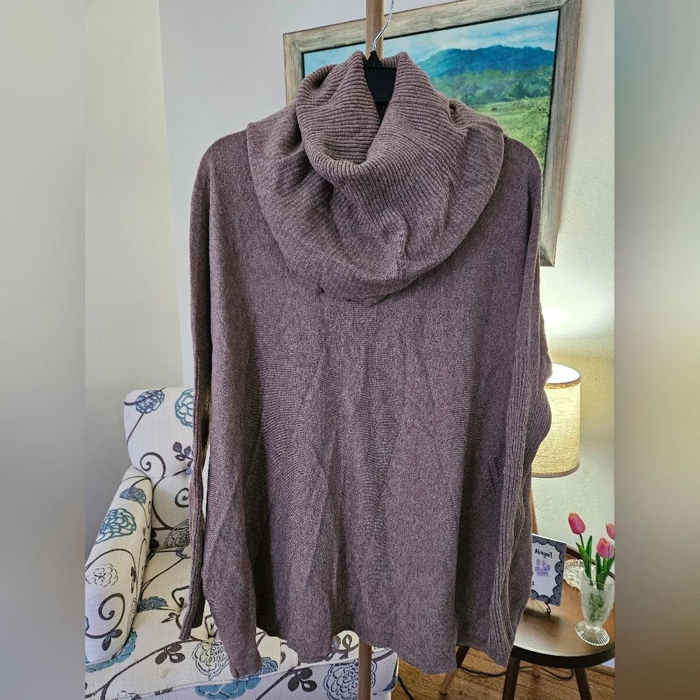 Elegant Cowl Neck Sweater in Heathered Brown One Size
